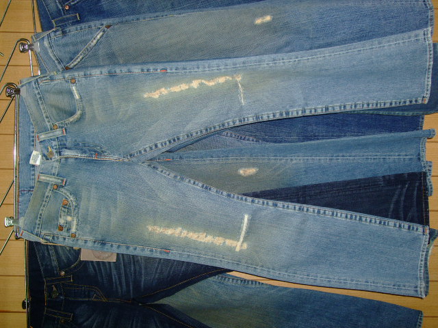 TRUE RELIGION BOBBY 800 STYLE:04800 WASH CODE:15 DESTROYED 100%COTTON MADE IN U.S.A