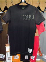 gD[W@eB[Vc@TRUE RELIGION STYLE M648036DH COLOR BLACK SS CREW NECK T 100%COTTON MADE IN CHINA